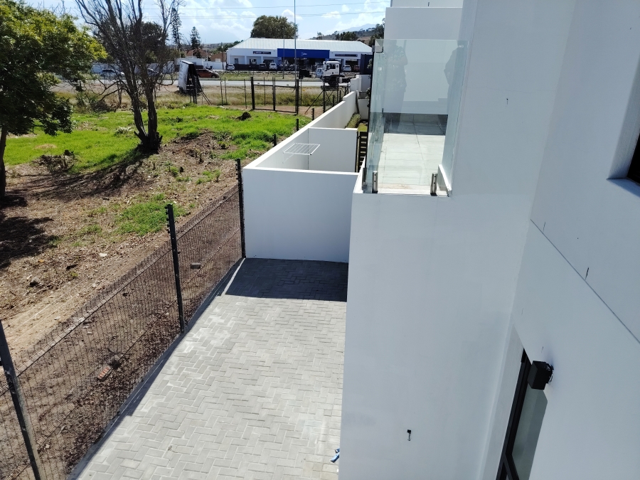 3 Bedroom Property for Sale in Croydon Western Cape